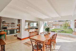 78 Beach Road Oceanfront Cottage Splash Pool Sea Views - 5