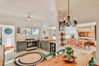 78 Beach Road Oceanfront Cottage Splash Pool Sea Views - 2