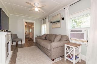 Fisherman's Cottage 3BR Lake Erie Retreat - 4
