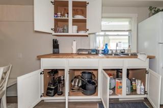 Fisherman's Cottage 3BR Lake Erie Retreat - 1