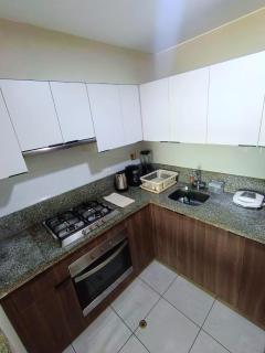 Departamento centrico cerca a San Isidro - 7