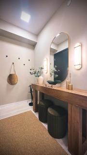 Serene Urban Oasis - RARE - BRAND NEW - Toronto Ravine Sky Lounge - 4