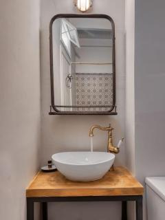 Romanati Boutique House & Authentic Retreat - 6
