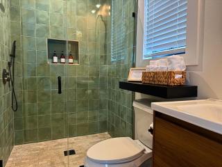 Venus C Cosmic 2BR, Pool, Steps to Beach - 5