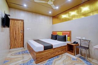 Hotel O Shree Krishna International - 9
