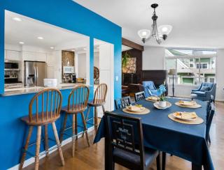 Rainier Beach 6BR and 3BA Spacious Lake View Home, 15min FIFA World Cup Ready, Fireplaces & Nearby Amenities - 2