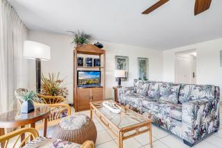 Maui Sunset #A-320 Renovated, Spacious, Ocean Front Unit Full A/C, Hot Tub - 2