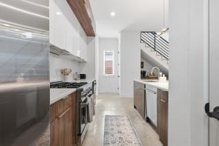 East Austin Gated Luxury Home-Minutes to Downtown - 1