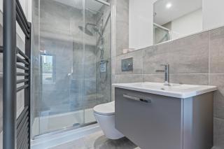 York Central Apartments with Gym - Close to Minister - 7