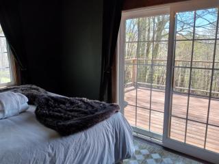 Adorable Comfort On 2 Acres Close To Hiking Trails - 1