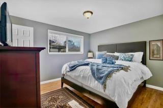 Rainier Beach 6BR and 3BA Spacious Lake View Home, 15min FIFA World Cup Ready, Fireplaces & Nearby Amenities - 7
