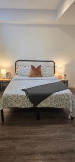 Amaville - Mordern Cozy 1BRM Suite in Chappelle - 9