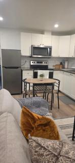 Amaville - Mordern Cozy 1BRM Suite in Chappelle - 4