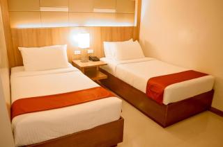 Hotel Veniz - Session - Baguio - 8