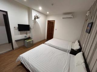 Phuong Thao Hotel - Near My Khe Beach - 400m - 2