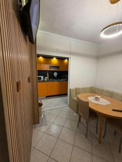 Teo's Guest House - 8