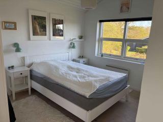 Lovely Secluded Holiday Home Near Beach - 2