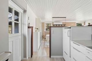 Holiday Home For 6 Near Beach And Hals Town - 1