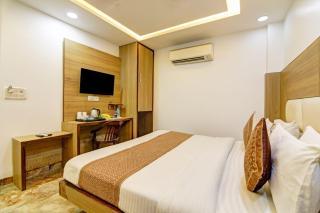 Hotel Jeevan Palace - 4