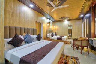Hotel Jeevan Palace - 1