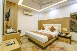Hotel Jeevan Palace - 0