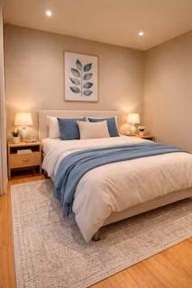 Elegant 2BR CBD Apartment with Balcony, Pool, Gym, Sauna & Fast WiFi near Queen Victoria Market - 3