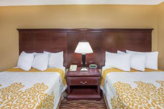 Days Inn by Wyndham Paducah I-24 Exit 4 - 8