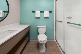 ECHO Suites Extended Stay by Wyndham Fort Worth Alliance - 5