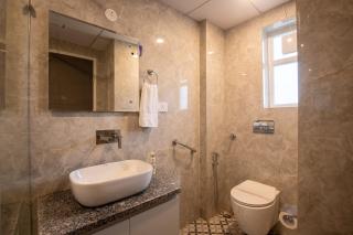 Bedchambers Aparthotel Near Medanta Hospital,Gurugram - 3