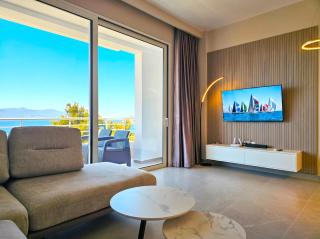 Two Bedroom Apartment With Sea View 093 - 1