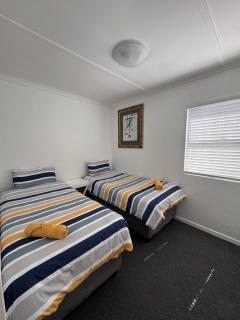 5 bedroom home in Langebaan, located close to Club Mykonos and Laguna Mall - 5