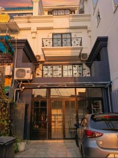 Old Town Heritage Lofts Bangkok - 3