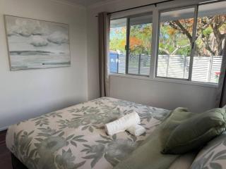 2BR Chic Urban Escape in Norman Park near BNE with Parking - 6