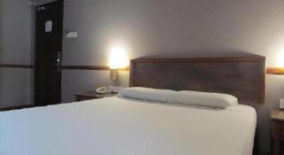 Four Chain View Hotel - 1