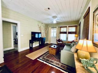 Verdant Red Door Retreat - 3