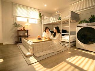 Hongdae Designer House with Large Beam Projector - Seoul - 2