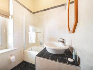 Oak lodge Guest House - 8