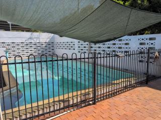 Peaceful, Pool, LowTox, B'fast included, Yoga Yard - 5