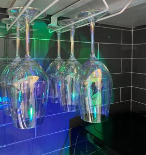 Hongdae Designer House with Large Beam Projector - Seoul - 3