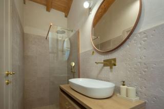 Villa Stonica With Pool - Happy Rentals - 1