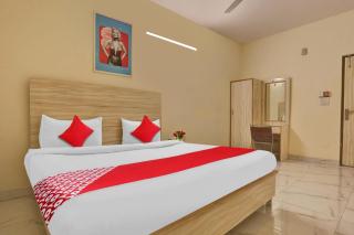 Hotel O Raas Near Hira Sweet - 7