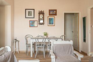 Traditional House - 7