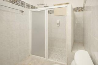 Spacious Double Bedroom with Pool, Gym & Terrace 2 - 1
