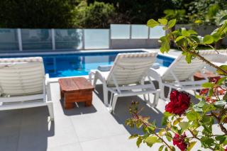 Lux apartment Sara with heated pool and jacuzzi - 2