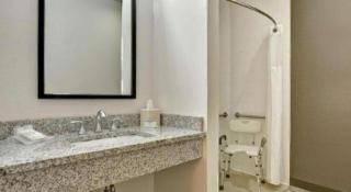 Hilton Garden Inn Oshkosh - 8