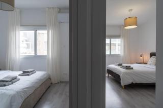 Central 2BR with Balcony in Limassol Old Town - 1