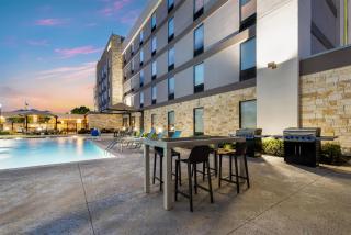 Home2 Suites By Hilton Dallas Addison - 9