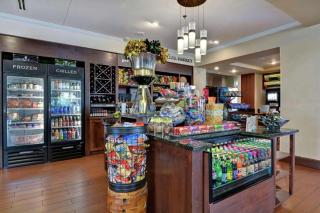 Hilton Garden Inn Green Bay - 8