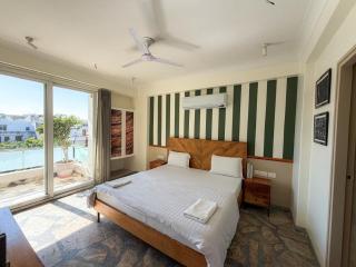 One Uptown 201 modern 1 BHK loft - 7