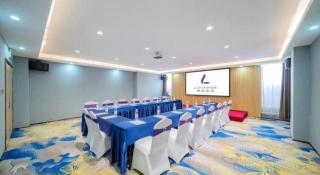 Lavande Hotels Guangzhou Baiyun Avenue North Metro Station - 8